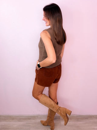 Total Class Sleeveless Sweater