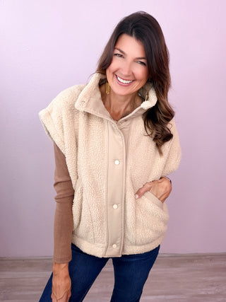 Oversized Comfort Sherpa Vest