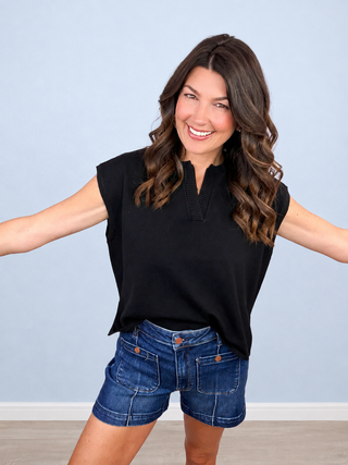 Minimal Moment Top (Black)