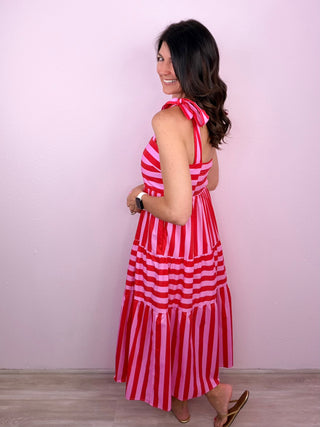 Weekend Sweetheart Midi Dress