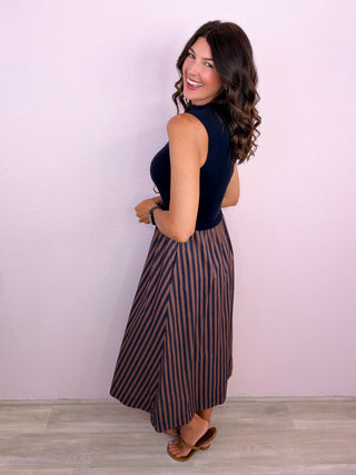 Well Composed Midi Dress (Navy)