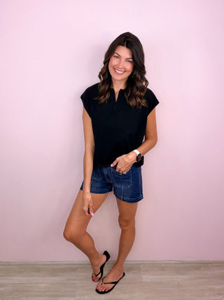 Minimal Moment Top (Black)