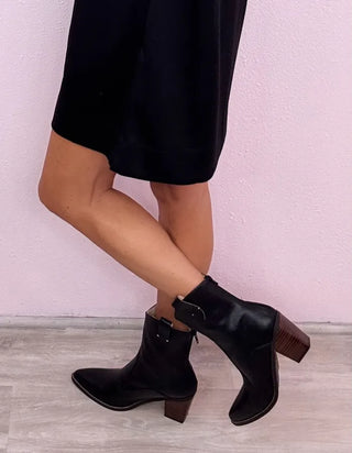 Tara Short Boots