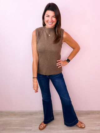 Total Class Sleeveless Sweater