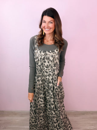 Cute In Leopard Jumpsuit