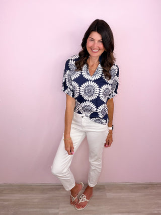 Coastal Medallion Top