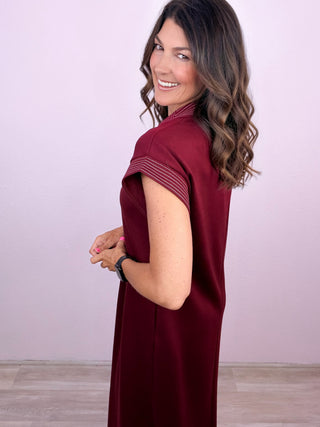 Effortlessly Elevated Midi Dress (Wine)