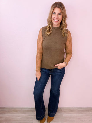 Total Class Sleeveless Sweater