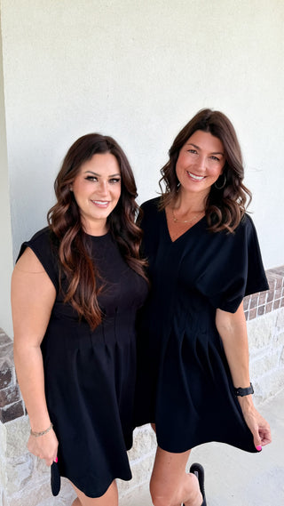 Confident Chic Dress (Black)
