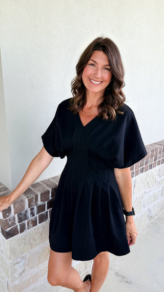 Confident Chic Dress (Black)