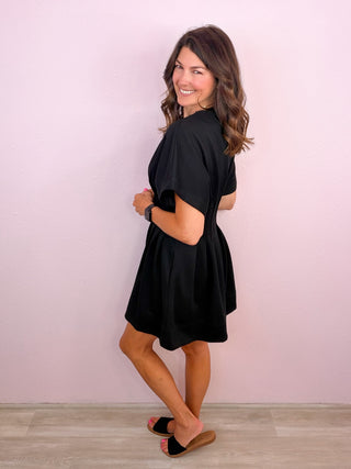 Confident Chic Dress (Black)