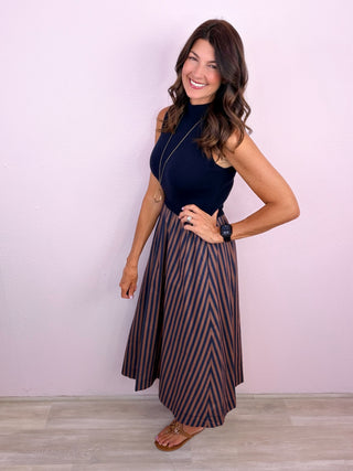 Well Composed Midi Dress (Navy)