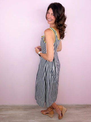 A Chic Stroll Midi Dress