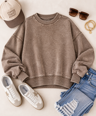 The Everyday Essential Sweatshirt - Mocha