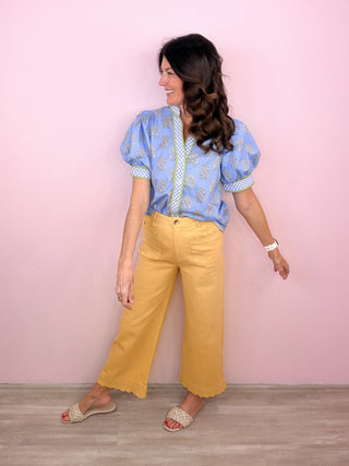 Refined Details Top