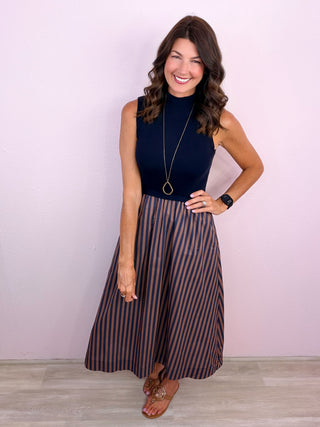 Well Composed Midi Dress (Navy)