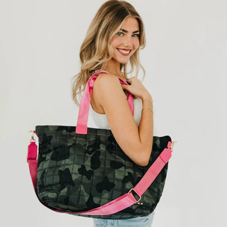 Pretty SImple® Day Dreamer Quilted Tote Bag - Camo