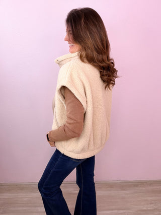 Oversized Comfort Sherpa Vest