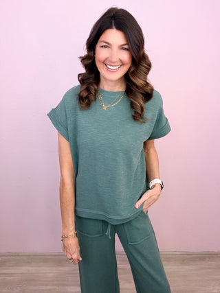 She's Busy Solid SET