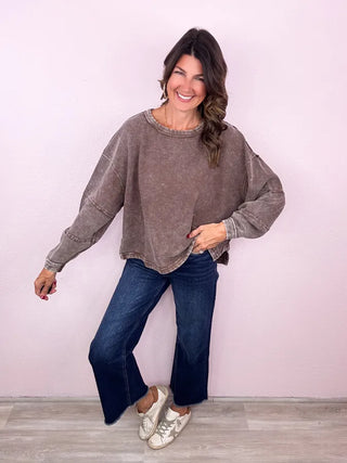 Acid Washed Solid Pullover