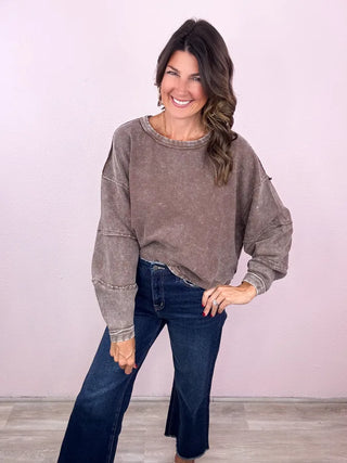 Acid Washed Solid Pullover