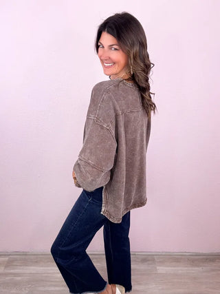 Acid Washed Solid Pullover
